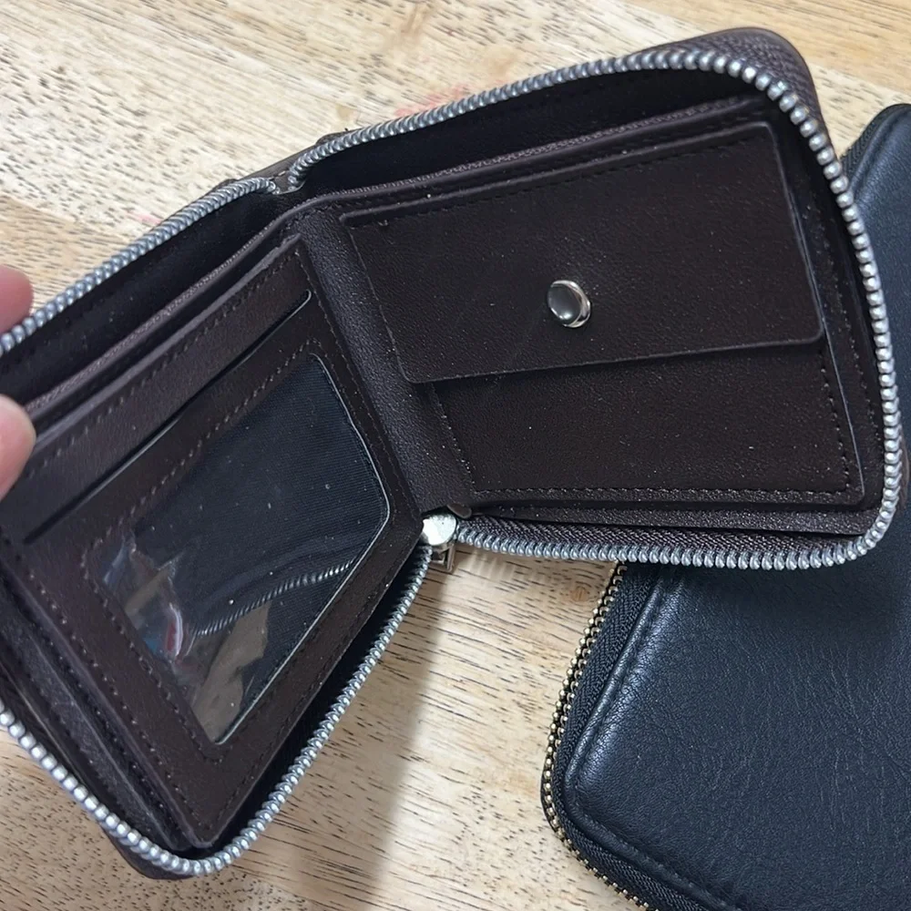 Bundle 2 wallets - NWOT AC2